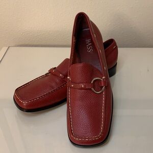 NEW 🌟 BASS “Ellen” red leather loafers. Gorgeous! Size: 9.5